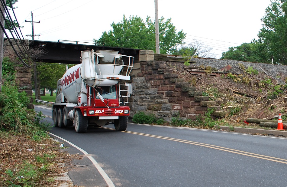 truck under Sumneytown Pike bridge