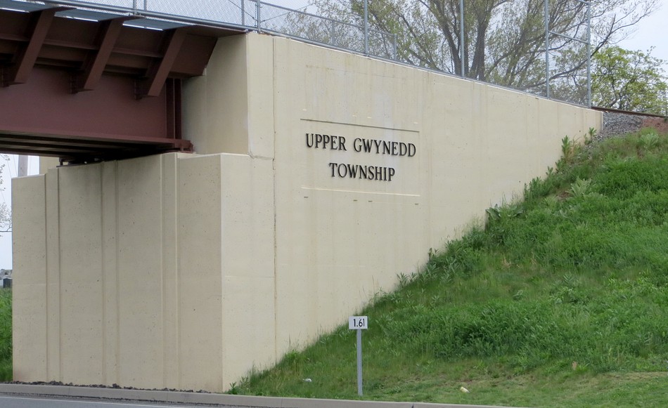 Bridge over Sumneytown Pike in Upper Gwynedd